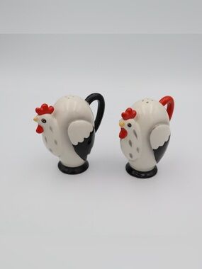 Vintage Holt Howard chicken salt and pepper shakers from 1960